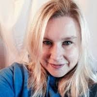 Becky Stivers's Instagram, Twitter & Facebook