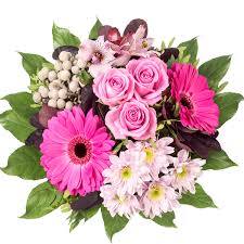 Whenever we think of any celebrations the first thought that comes to our mind is a delicious cake and also flowers. Flower Bouquet Mit Liebe Send Flowers Online With Floraprima De