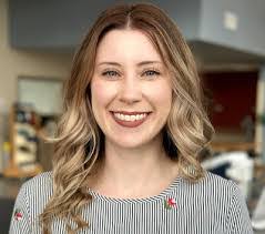 Lindsey Floyd's Instagram, Twitter & Facebook