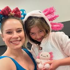 Abigail Bicker's Instagram, Twitter & Facebook