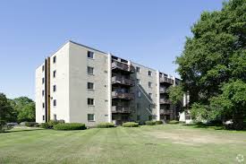 Leisure Lane Apartments