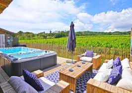 Pampelonne Beach Golf Von Saint Tropez Kon Tiki Tiki Hitte Sonne Meer Luxus Komfort Urlaub Familie Freunde Urlaub Reisen Ferien