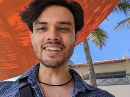 Looking for a cool guy to fil my spot in this apartment with three other  guys who enjoy sports, outdoor activites, and chess. Available from June 15  to August 25th