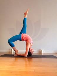 Urdhva Dhanurasana Variation Legging Yogi Sports