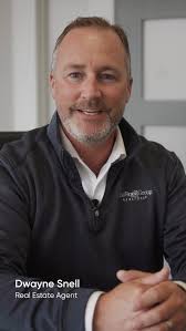 Looking to sell your home quickly? 🏡 Look no further than The Snell Group!  With our proven marketing plan, our clients sell their homes 15 days sooner  than the real estate board average. Let us help ...