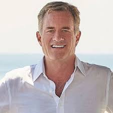 Marquez Knolls Agents, 34 Compass Real Estate Agents