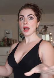 Victoria Volz (@vickyvolz)