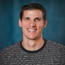 Elizabeth Yslas's Instagram, Twitter & Facebook