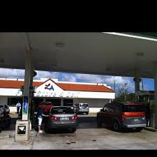There S An Amazing Tapas Wine Bar In This Gas Station El Carajo In Miami Off Of 17ave Us1 Wine Bar South Florida Outdoor Decor