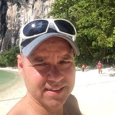 Looking to play 3 courses