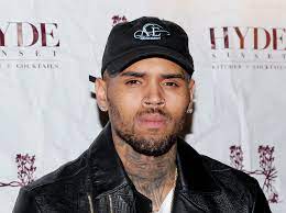 Chris Brown libertado, tribunal autoriza cantor a arrancar com tour mundial  que passa por Portugal - SIC Notícias