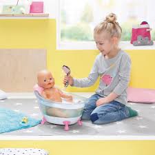 With the baby born interactive bathtub with foam, bath time has never been so much fun! Baby Born Interactive Bathtub With Foam