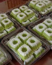 Apa saja jajanan kekinian yang bisa kamu buat dan jual kembali? 5 Resep Kue Putri Ayu Yang Enak Dan Cara Membuatnya