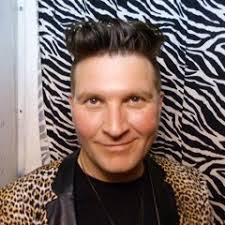 Aaron Cardiel's Instagram, Twitter & Facebook