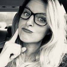 Karen Hash (karenlashhash)