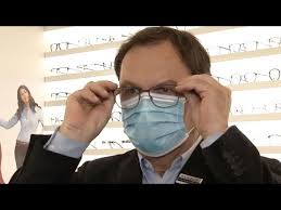 Des weiteren gibt es accessoires für das aufbewahren und für die schnelle reinigung ihrer vollmaske. Beschlagene Glaser Tipps Fur Brillentrager Youtube