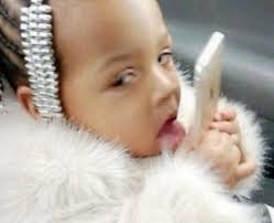 Hugh looks a decade younger in his new pics : r/HannibalTV