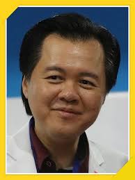 Blessed to receive the divine blessings of Sri Sri Ravi Shankar Ji 🙏✨ Dr.  Tarang Krishna, Dr. Deepica Krishna, and the entire Cancer Healer Center  family feel deeply grateful and inspired to