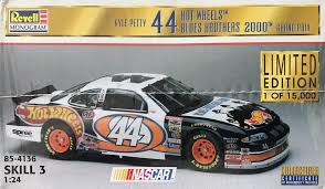 Hot wheels monte carlo concept car. 1998 Blues Brothers Hot Wheels Pontiac 44 Kyle Petty Revell 85 4136