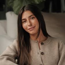 I'm excited to share that I'm joining the Jenni Kayne team as a Social  Content Coordinator! I look forward to this new chapter and all the  opportunities ahead!