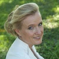 Tracy Crowe's Instagram, Twitter & Facebook