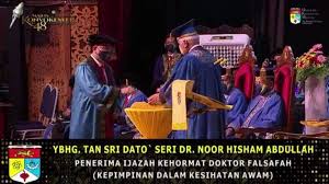 What does doktor falsafah mean in malay? Noor Hisham Abdullah On Twitter Merafak Sembah Menjunjung Kasih Mengadap Kebawah Dymm Yang Di Pertuan Besar Negeri Sembilan Tuanku Muhriz Ibni Almarhum Tuanku Munawir Canselor Ukm Di Atas Limpah Perkenan Mengurniakan Anugerah Ijazah