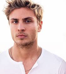 Website des deutschen nachwuchsschauspielers jannik schümann. Mi Piace 54 1 Mila Commenti 668 Jannik Schumann Jannik Schuemann Su Instagram Demhorizontsonah Film Lauft Imm Heisseste Schauspieler Filmstars Kino