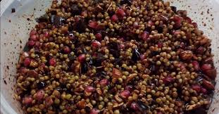 Se cercate un'altra ricetta della tradizione ma del nord, vi rimandiamo alla ricetta del pan dei morti potete conservare questo grano dei morti un paio di giorni in frigorifero in un contenitore per alimenti. Bisceglie La Notte Dei Defunti Tra Calze Piene Di Cioccolatini E La Colva