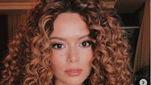 Seray kaya height, weight, age, net worth, career, bio & facts. Who Is Seray Kaya Height Age Tv Series Family
