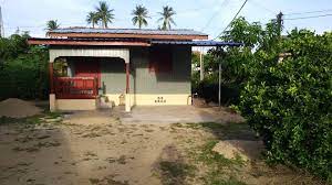 Affordable price, clean rooms, hot shower, ample parking, friendly staff. Rumah Sewa Area Pengkalan Chepa Property Rentals On Carousell