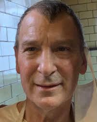 Happy International Left Handers Day to our favorite southpaw sausage  maker! May I add that learning to link sausages left handed was quite fun!!  #lefty #eatathome