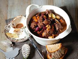 Weihnachtsessen Mit Wild Reh Hirsch Wildschwein Rezepte Schweine Gulasch Wildschweingulasch