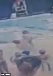 A google ingyenes szolgáltatása azonnal lefordítja a szavakat, kifejezéseket és weboldalakat a magyar és több mint 100 további nyelv kombinációjában. Swimming Coach Repeatedly Slams A Boy Into The Pool As Punishment The Projects World