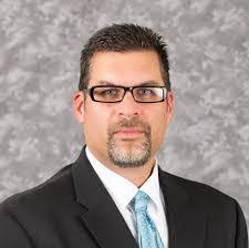 Julie Showalter's Instagram, Twitter & Facebook