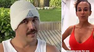 Jena sims grabs boyfriend brooks koepka to congratulate him on his us pga joycredit: Brooks Koepka S Girlfriend Gave Him A Haircut And It Went Horribly Wrong