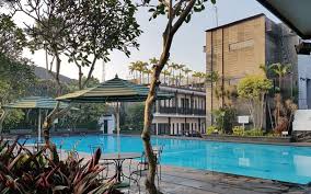 Villa Setiabudi Akomodasi Memadai Dengan Kolam Renang Di Kota Bandung Penginapan Net 2020