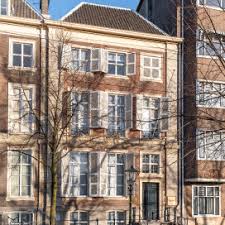 U hoort de brandweer, politie of een ambulance voorbijrijden? The Hague Mazars Group