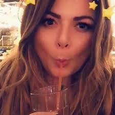 Isabelle Scott (@IzzieScott)