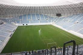 Oltenii pregătesc banerul cu universitatea craiova, campioana româniei 2020, fiind mai mult ca siguri că vor câștiga un nou titlu după o pauză de 29 de. Foto Vezi Contractul Prin Care Cs U Craiova A Primit Exclusivitate Pentru Folosirea Noului Stadion Desi A Fost Construit Din Bani Publici