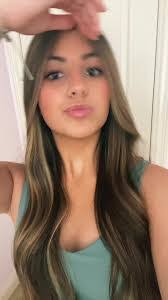 Kate Arnett's Instagram, Twitter & Facebook