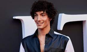 Диего бетанкор, карлос монтеро, мария сервера и др. Elite Are Valerio And Lu Really Related How Are They Family Tv Radio Showbiz Tv Express Co Uk