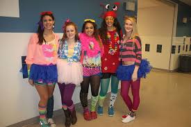 South Lakes Sentinel Spirit Week Begins With Wacky Tacky Day Spirit Week Outfits Wacky Tacky Day Tacky Day