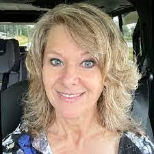 Lorie Goodman's Instagram, Twitter & Facebook