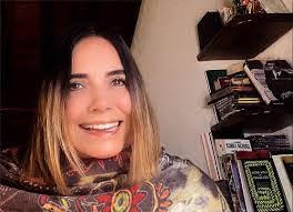 Erendida Reyes's Instagram, Twitter & Facebook