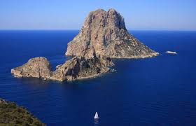 Visit Es Vedra Drive To Cala D Hort And Visit Es Vedra One Of The Most Magnetic Spot On The Globe Nothing Will Make Your Love For The Island Greater The Globe