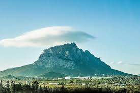 Jebel Rassas Montagne De Plomb Plaine De Mornag Nord De La Tunisie Tunisia Beautiful Places On Earth World Happiness