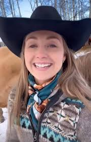 Say yes of you love me❤❤❤