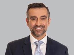 Steve Stavrou's Instagram, Twitter & Facebook