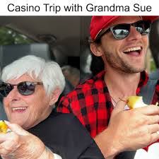 Keith Buehler's Instagram, Twitter & Facebook