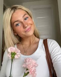 Hi! My name is Britta Bailey, I'm from Grand Rapids, Michigan. I'm still  deciding between some schools but have definitely been thinking abt msu. I  plan